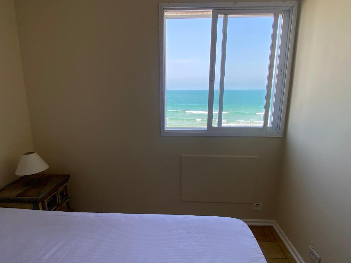 Pe Na Areia Guaruja